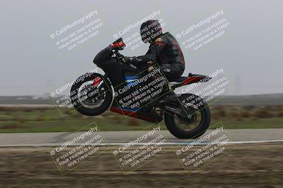 media/Nov-30-2025-TrackDaz (Sun) [[d8b22663df]]/A Group/Session 4 (Wheelie Bump)/